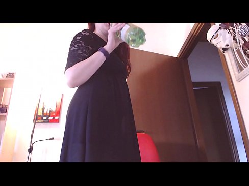 ❤️ En underdanig slave, der elsker beskidte og lækre trusser, er tvunget til at onanere efter at have set denne video! Fucking at da.xlxxporno.ru ☑