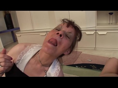 ❤️ To bedstemødre og en bedstefar har en trekant Fucking at da.xlxxporno.ru ☑